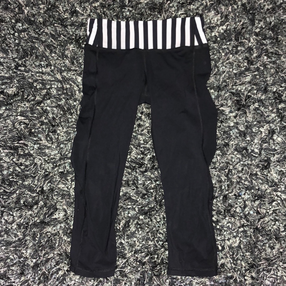 Lululemon Cropped Leggings - Black